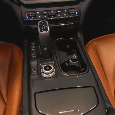 AED 2,874 P.M • 0% Downpayment •  Maserati Ghibli GT Hybrid • 1 Year Warranty-10