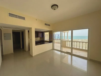 Seaview | 1BR | Big Balcony | High Floor |-8