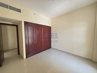 Seaview | 1BR | Big Balcony | High Floor |-4