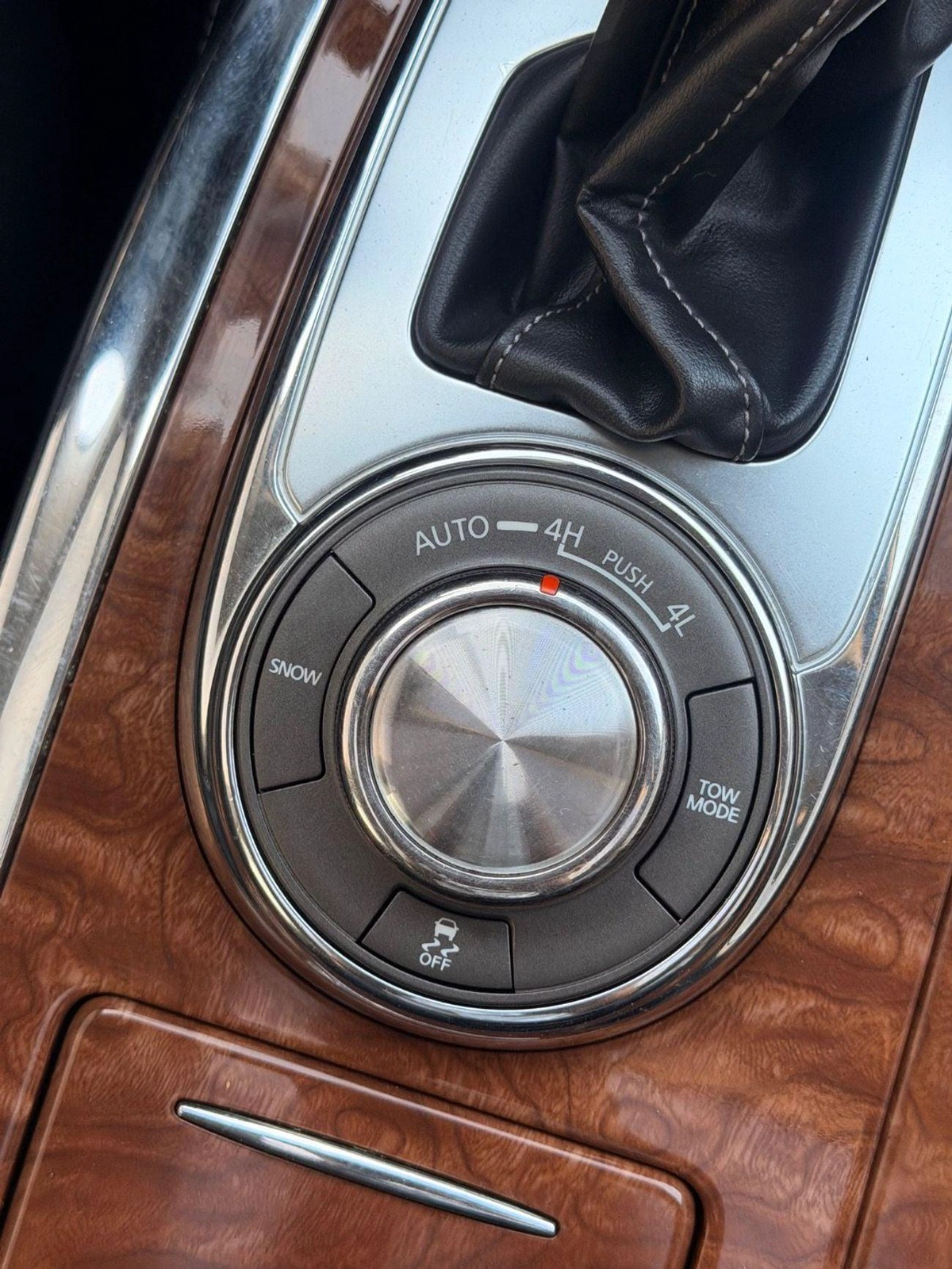 Infiniti QX80 LUXURY 4WD Full option-9-0