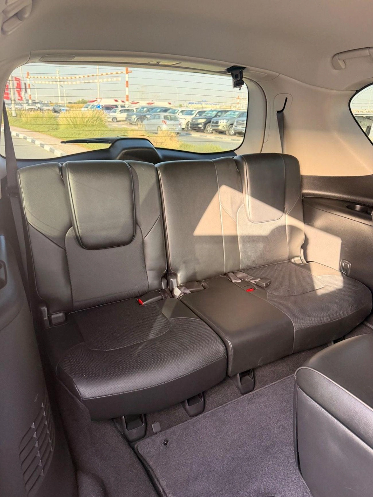 Infiniti QX80 LUXURY 4WD Full option-18-0
