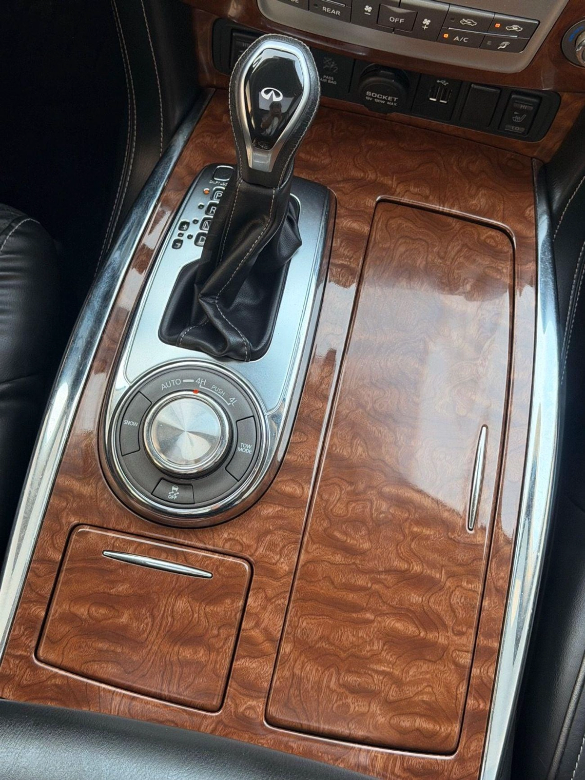 Infiniti QX80 LUXURY 4WD Full option-7-0