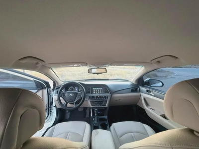 2016 Hyundai Sonata SE - American Specs - Well Maintained-9