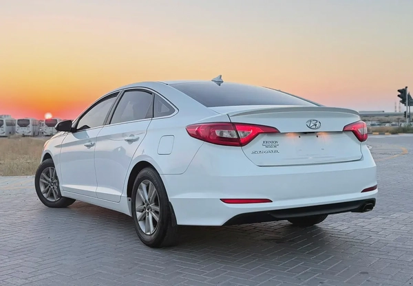 2016 Hyundai Sonata SE - American Specs - Well Maintained