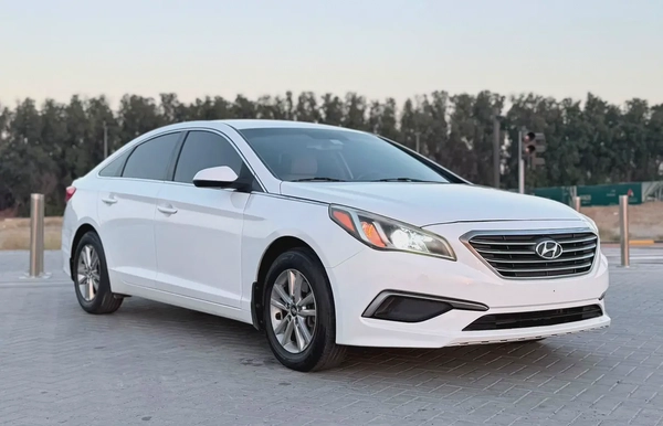 2016 Hyundai Sonata SE - American Specs - Well Maintained