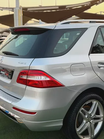 Mercedes- Benz ML-500-6