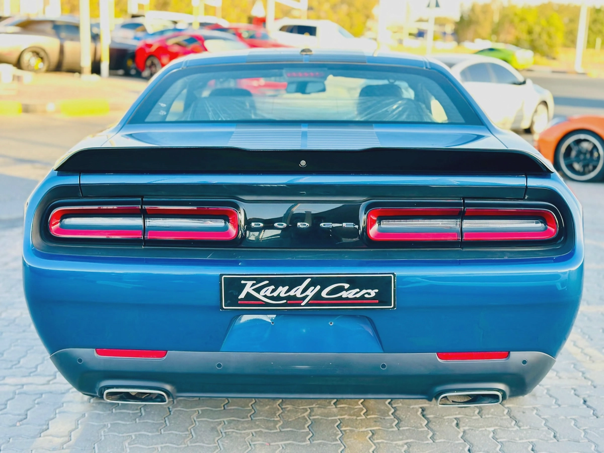 2021 Dodge Challenger SXT-4-4