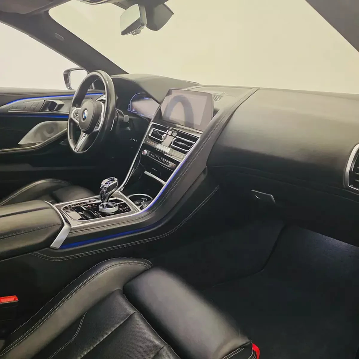 AED 2647 PM | BMW M850i xDrive 2020 | PRISTINE CONDITION | HIGH MODS | 1 YEAR WARRANTY | GCC-15-15