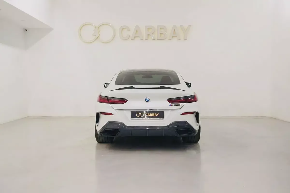 AED 2647 PM | BMW M850i xDrive 2020 | PRISTINE CONDITION | HIGH MODS | 1 YEAR WARRANTY | GCC-5-5