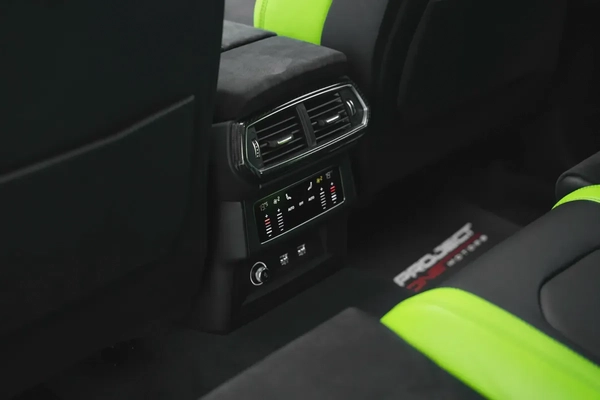 2021 LAMBORGHINI URUS
