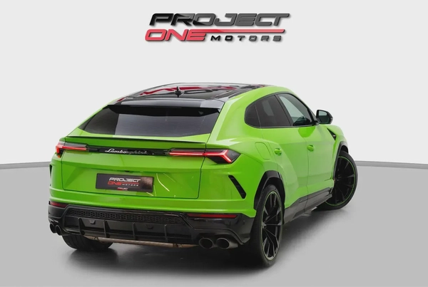 2021 LAMBORGHINI URUS