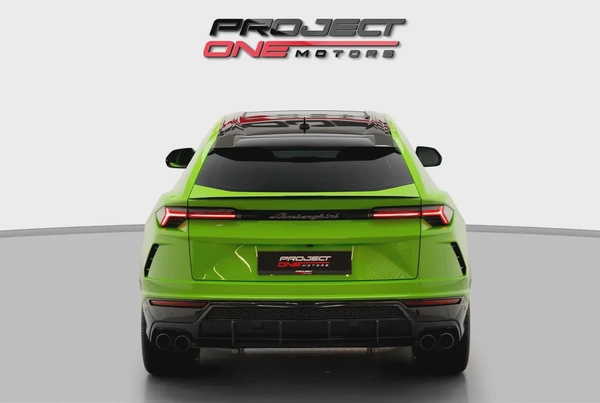 2021 LAMBORGHINI URUS