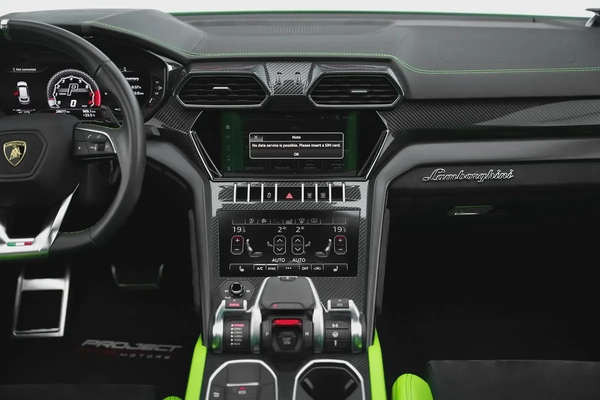 2021 LAMBORGHINI URUS