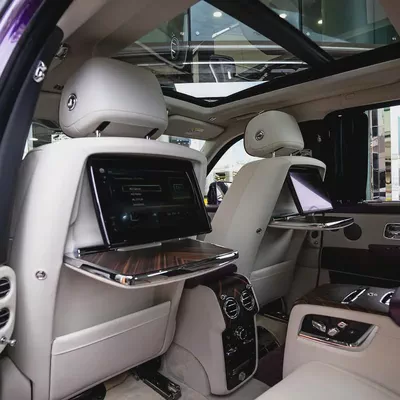 2019  ROLLS ROYCE CULLINAN SILVER BADGE GCC DONE 78,000KM-5