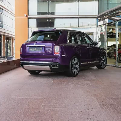 2019  ROLLS ROYCE CULLINAN SILVER BADGE GCC DONE 78,000KM-6