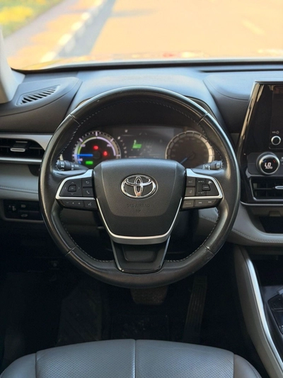 Toyota Highlander GLE HEV GLE Hybrid Full option 2023-8