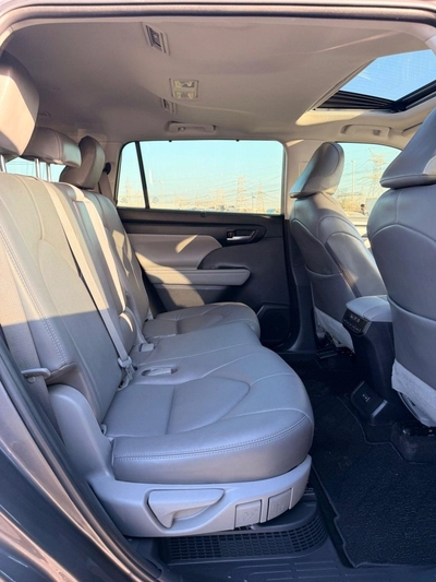 Toyota Highlander GLE HEV GLE Hybrid Full option 2023-15