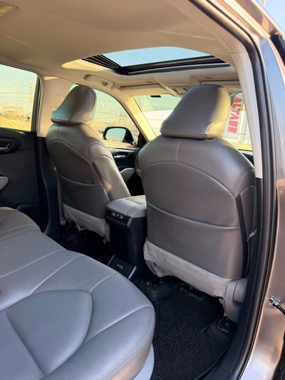 Toyota Highlander GLE HEV GLE Hybrid Full option 2023-16