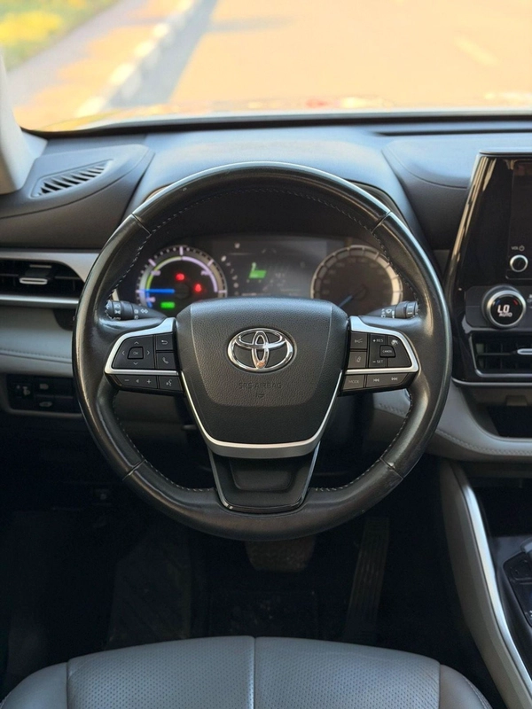 Toyota Highlander GLE HEV GLE Hybrid Full option 2023