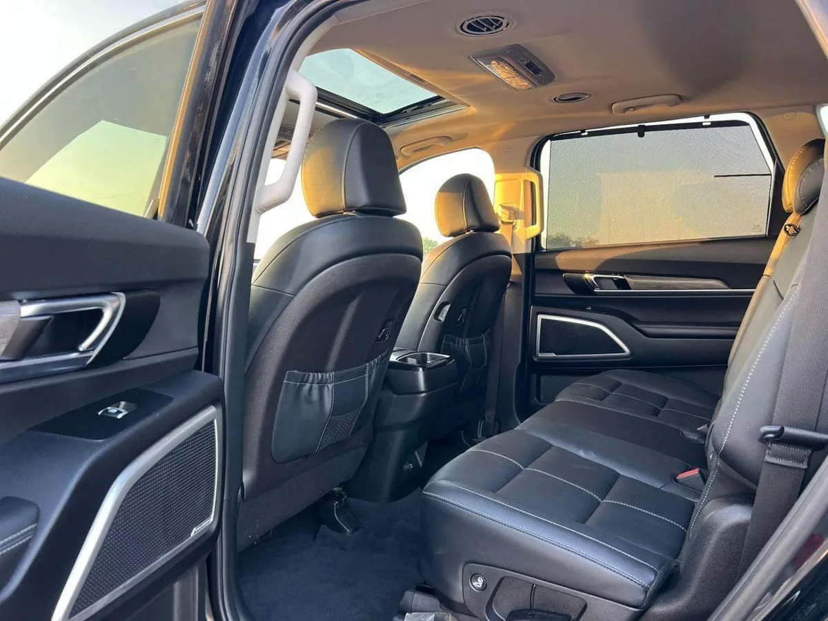 Kia Telluride EX 2022 Kia Telluride Full Option 3.8L V6 - Rear Camera Leather Seat & Sensor - Sunroof - AWD 4x4-17-0