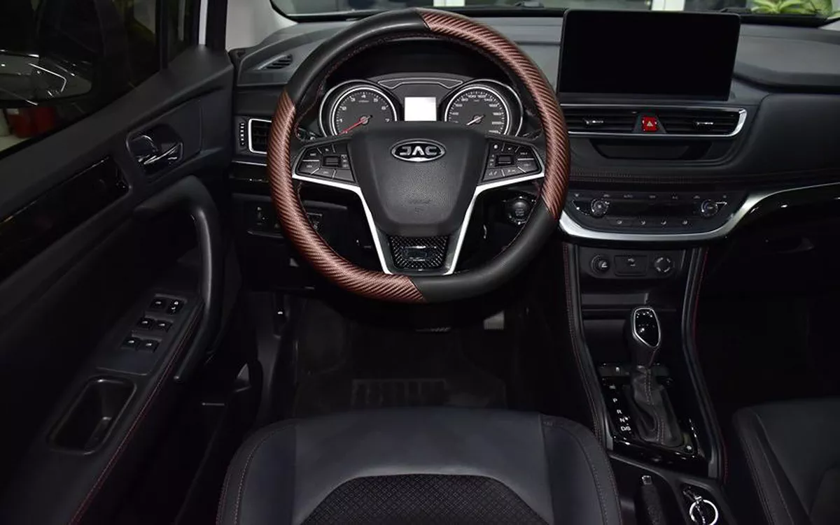 JAC S3 ( 2025 Model ) in Silver Color GCC Specs-13-13