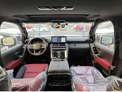 Toyota Land Cruiser VXR 3.5 | VXR TWIN TURBO | JBL WITH HEADSUP DISPLAY | 360* CAM | SUNROOF | FULL OPTION-3