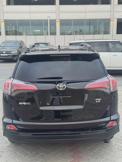 Toyota Rav 4 LE 2018, Canadian Specs - Reliable and Fuel Efficient-6