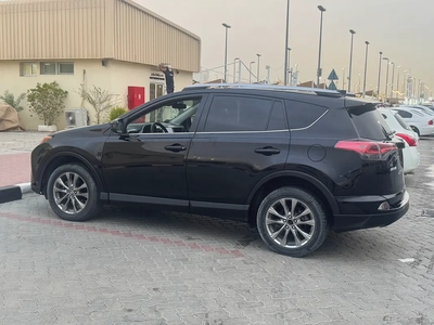 Toyota Rav 4 LE 2018, Canadian Specs - Reliable and Fuel Efficient-8