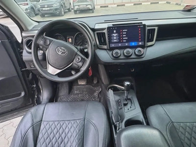 Toyota Rav 4 LE 2018, Canadian Specs - Reliable and Fuel Efficient-10