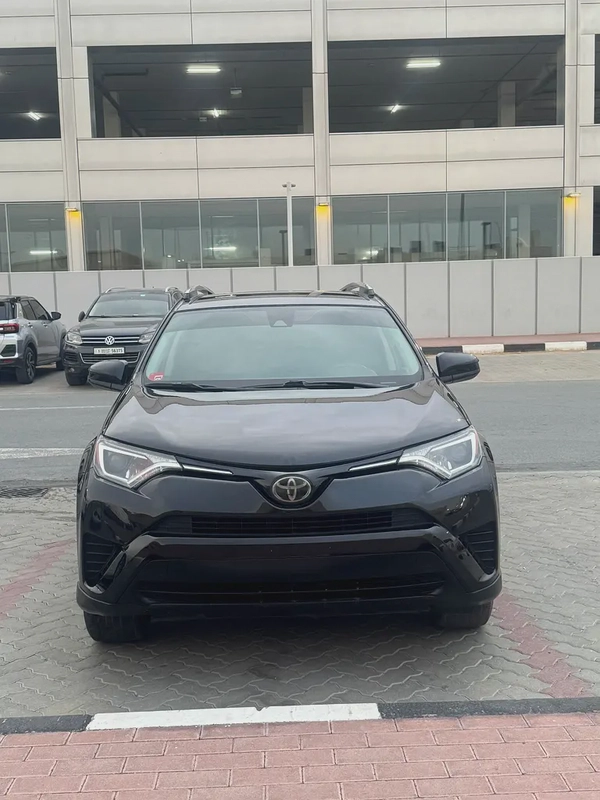 Toyota Rav 4 LE 2018, Canadian Specs - Reliable and Fuel Efficient