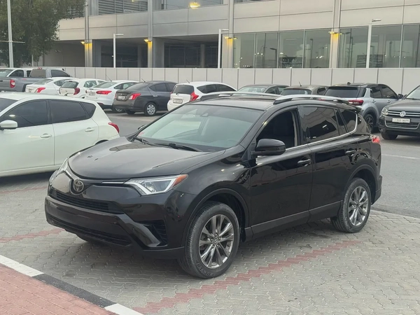 Toyota Rav 4 LE 2018, Canadian Specs - Reliable and Fuel Efficient