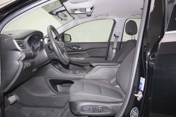 GMC Acadia SLE 2023 - GCC Specs
