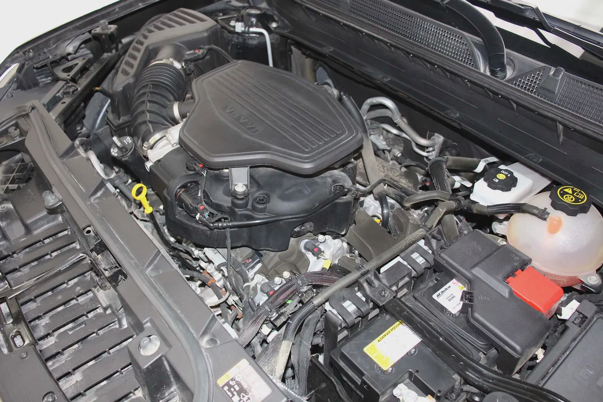 GMC Acadia SLE 2023 - GCC Specs-9-9