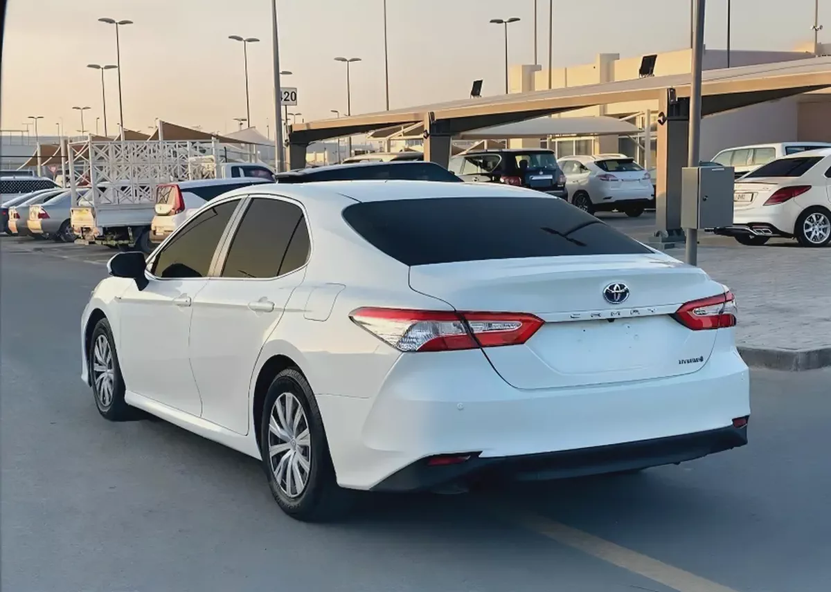 Only 700 / Monthly - 0 Down payment | 2020 | Toyota Camry | 4-Cyl 2.5L Hybrid engine-2-2