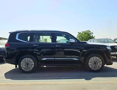 Toyota Land Cruiser VXR 3.5L PETROL | Radar | HUD | Top Variant | Aero Body Kit (CODE # VXR31HK)-3