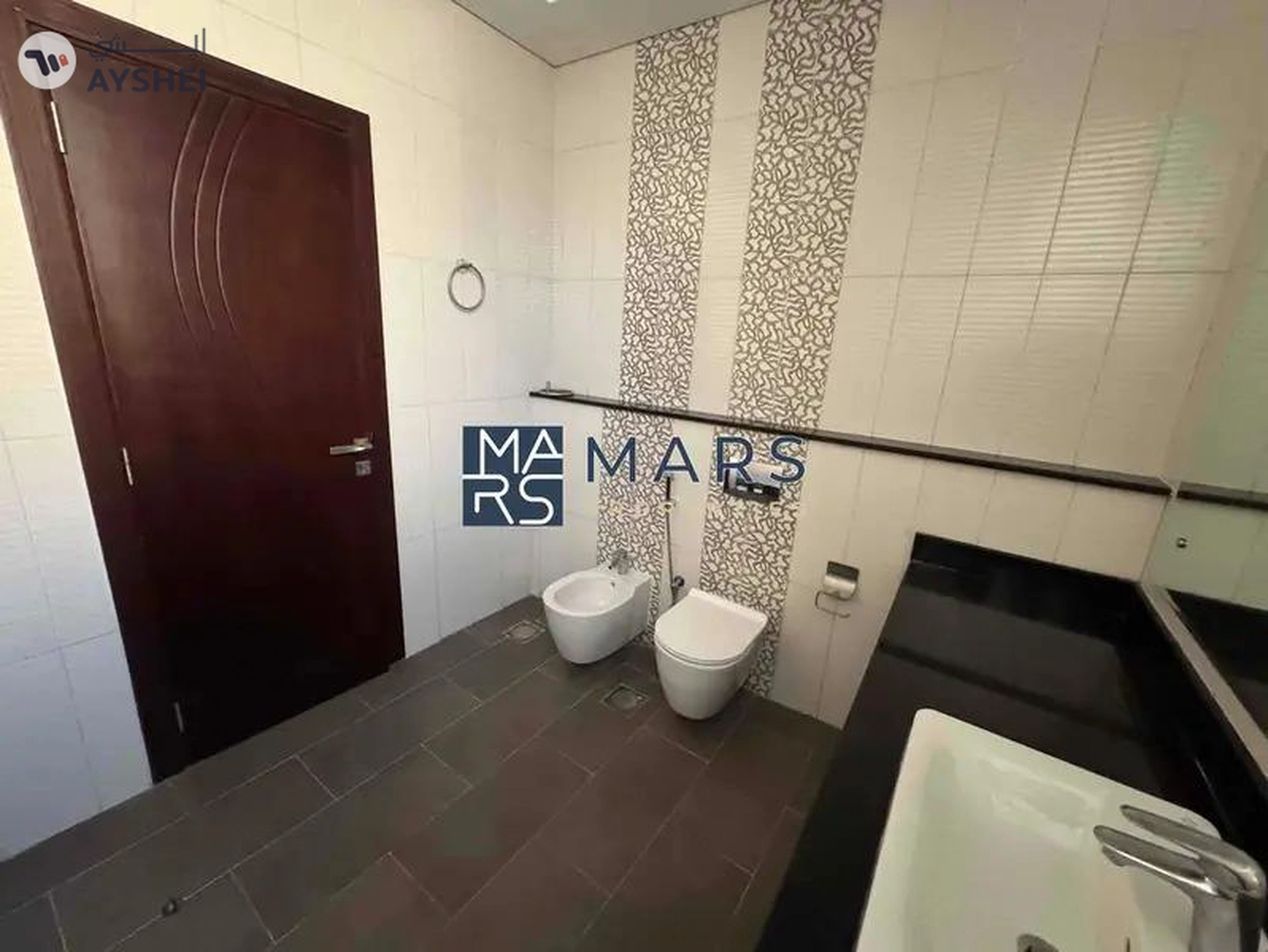 | Luxerious 4 Bedroom Villa | Big Garden | Prime Location |-17-17