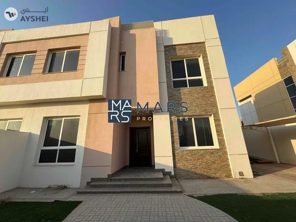 | Luxerious 4 Bedroom Villa | Big Garden | Prime Location |-26-26