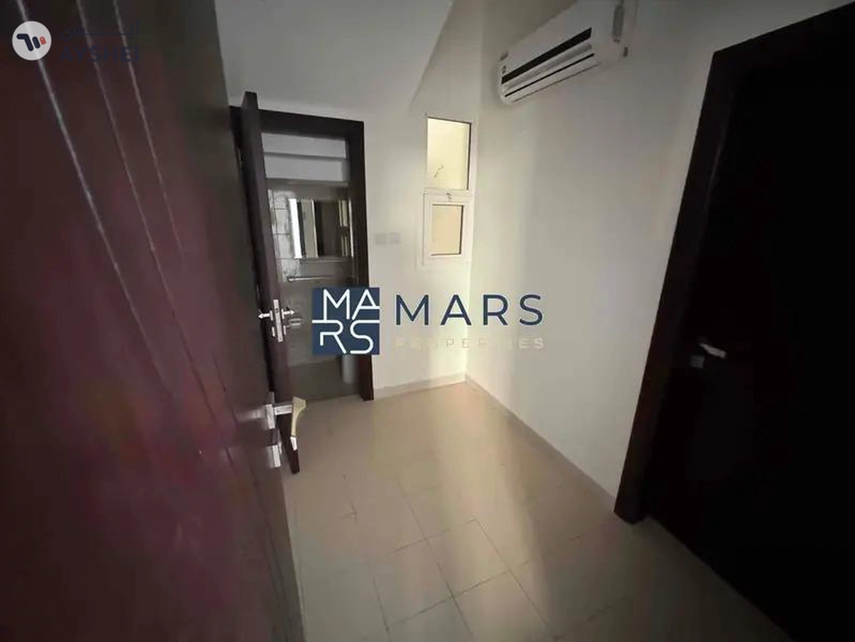 | Luxerious 4 Bedroom Villa | Big Garden | Prime Location |-5-5
