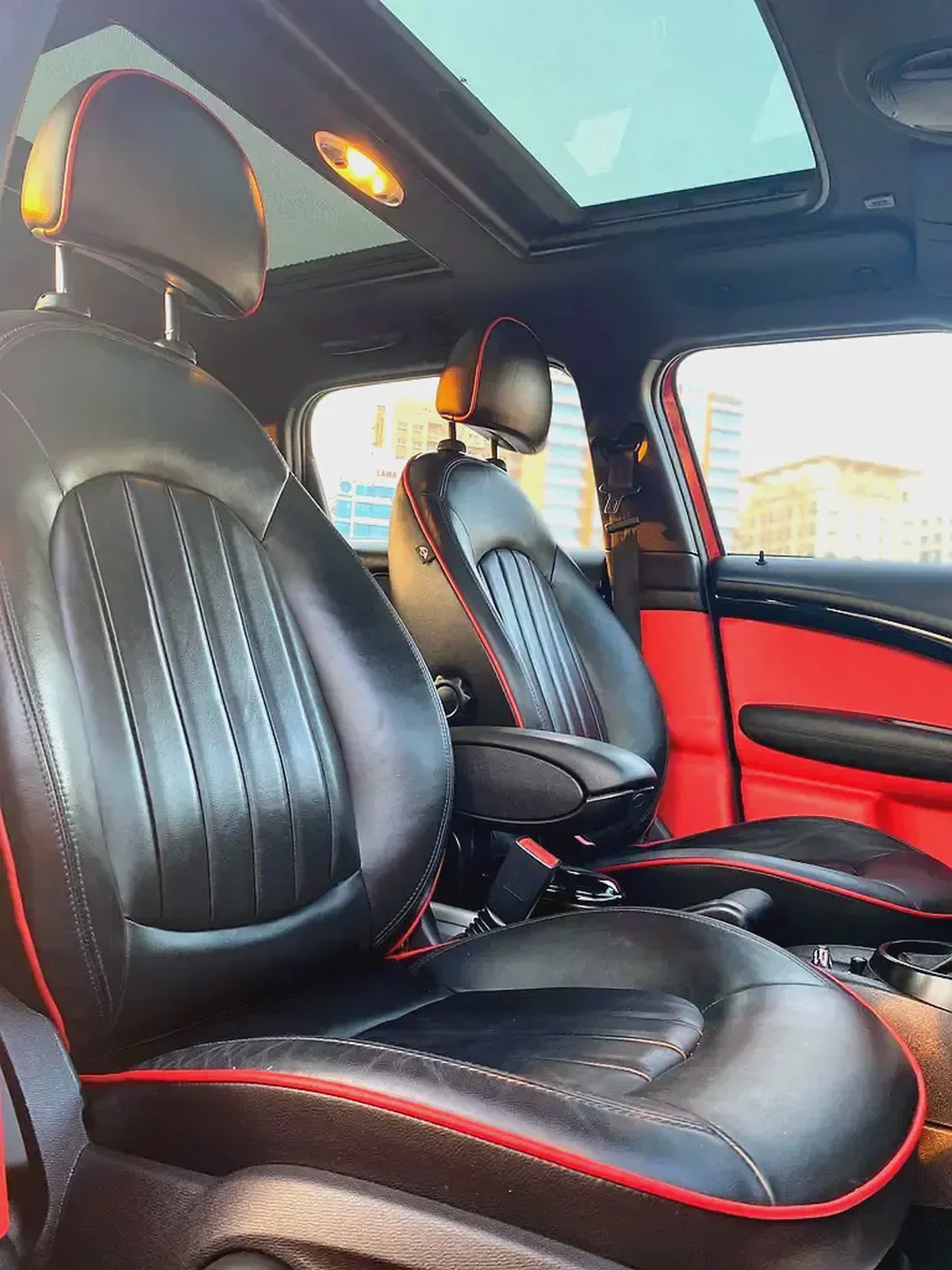 COUNTRYMAN 2015 MINI   S-ALL4 JCW || GCC SPECS ||  ORIGINAL PAINT || ACCIDENT FREE-10-10
