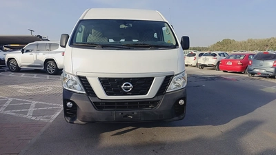 Nissan Urvan NV350 2019 - GCC Specs - Reliable and Spacious-10