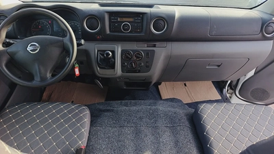 Nissan Urvan NV350 2019 - GCC Specs - Reliable and Spacious-11