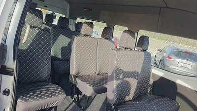 Nissan Urvan NV350 2019 - GCC Specs - Reliable and Spacious-12
