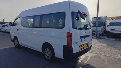 Nissan Urvan NV350 2019 - GCC Specs - Reliable and Spacious-4