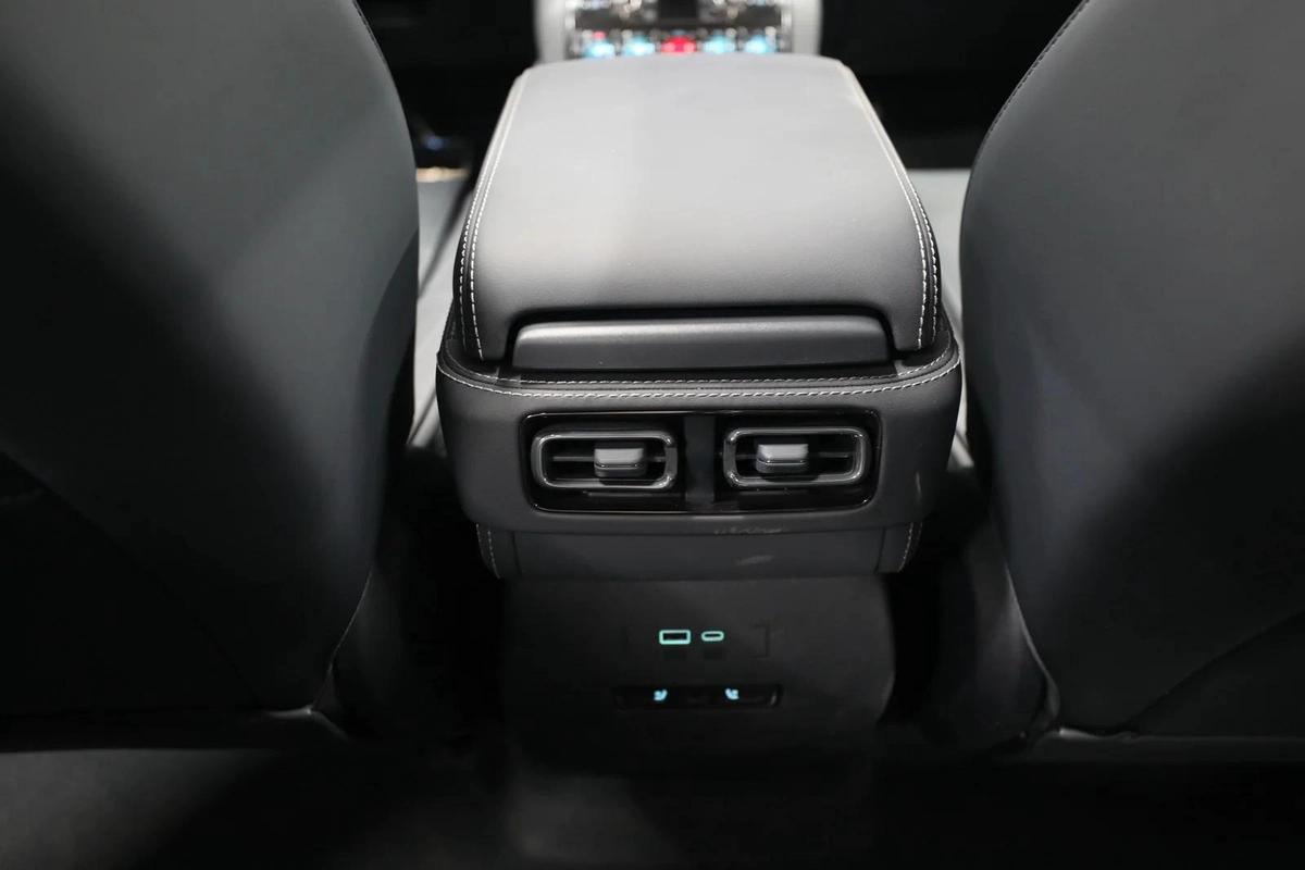 BYD Leopard 5 | Brand New | Under Agancy Warranty 5 Years | AED 2,450 monthly-9-9