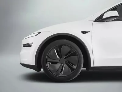 4,342 AED / 60 months | 0% DP | 2025 Telsa Model Y Long Range Dual Motor / Tesla Warranty-5