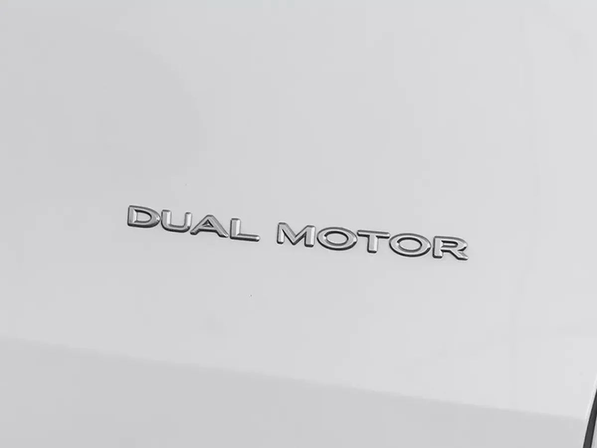 4,342 AED / 60 months | 0% DP | 2025 Telsa Model Y Long Range Dual Motor / Tesla Warranty-13-13