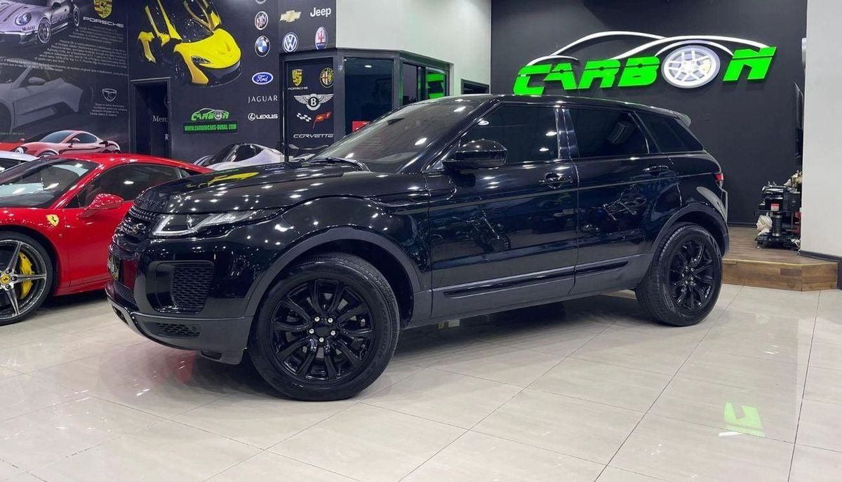 Land Rover Range Rover Evoque P200 R-Dynamic HSE 2.0L-2-2