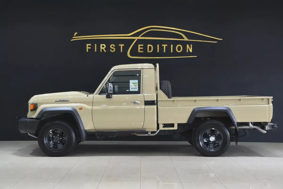 Toyota Land Cruiser 70 Series LC 79 LX 2026 GCC Specs- Al-futtaim Warranty-4-4