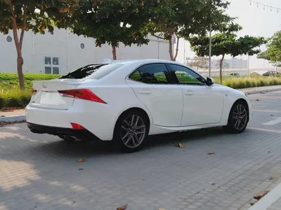 Lexus IS 350 2017 - Immaculate Condition US Specs With Maroon Interior V6-12