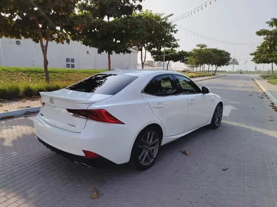 Lexus IS 350 2017 - Immaculate Condition US Specs With Maroon Interior V6-13